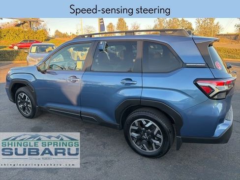 Certified 2025 Subaru Forester Premium image 8