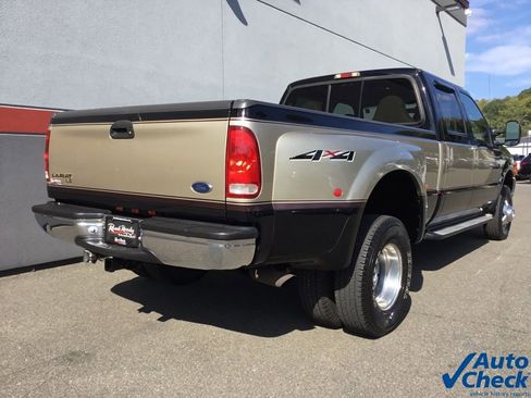 Used 2000 Ford F350 Lariat image 10