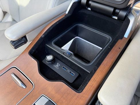 Used 2021 Land Rover Range Rover Westminster Edition image 25