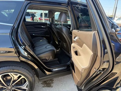 Used 2019 Hyundai Santa Fe FWD w/ Cargo Package image 12