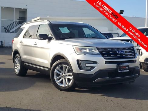 Used 2016 Ford Explorer XLT image 1