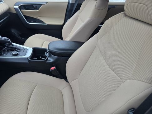 Used 2023 Toyota RAV4 LE image 21