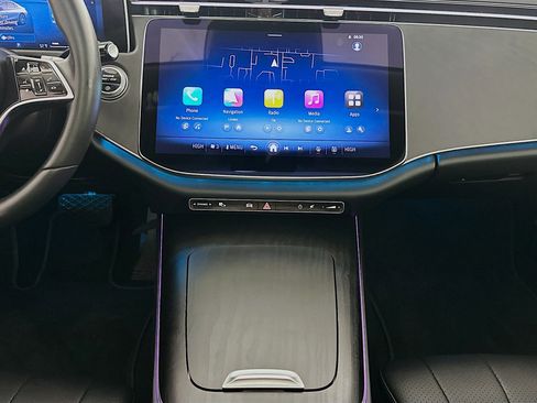 Used 2025 Mercedes-Benz E 450 4MATIC Sedan w/ Night Package image 11