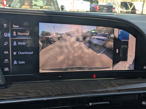 Used 2021 Cadillac Escalade Premium Luxury Platinum w/ LPO, Floor Liner Package image 16