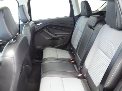Used 2019 Ford Escape Titanium AWD/4WD image 22