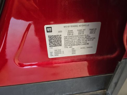 Used 2024 Cadillac XT4 Premium Luxury image 36