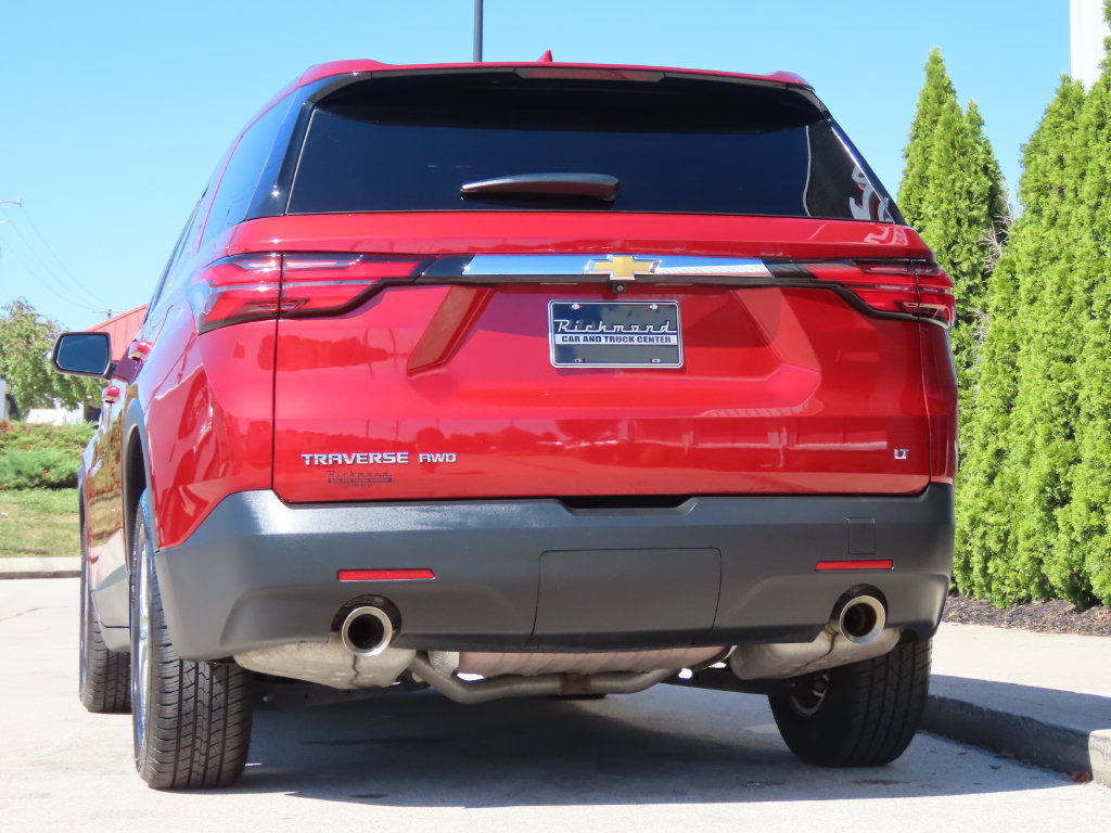 Used 2023 Chevrolet Traverse LT w/ LPO, Floor Liner Package AWD/4WD image 11