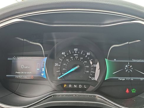 Used 2017 Ford Fusion Energi SE image 19