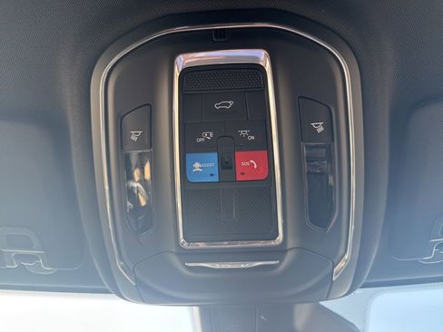 New 2025 Jeep Grand Cherokee L Laredo image 47