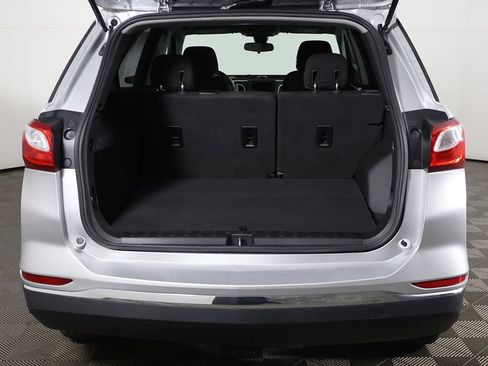Used 2020 Chevrolet Equinox LS w/ LS Convenience Package FWD image 12