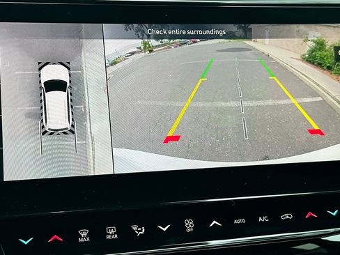 New 2026 Jeep Grand Cherokee Limited AWD/4WD image 19