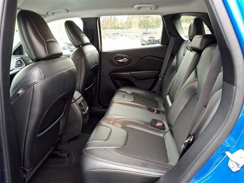 Used 2020 Jeep Cherokee Trailhawk w/ Comfort/Convenience Group image 11