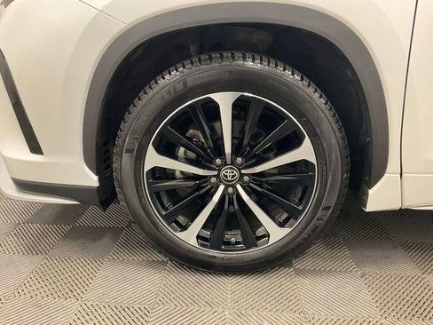 Used 2021 Toyota Highlander XSE image 14