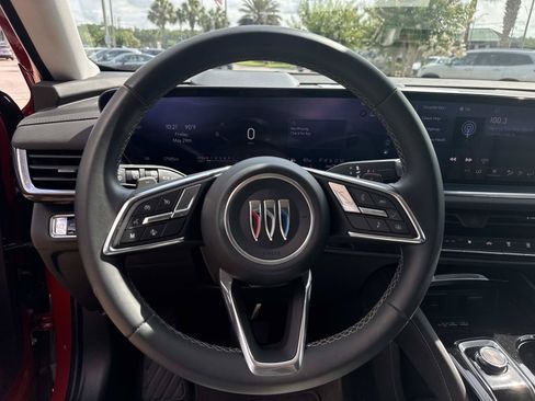 Used 2025 Buick Envision Preferred AWD/4WD image 26
