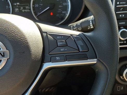 Used 2020 Nissan Versa S image 22