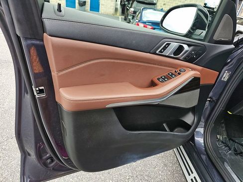 Used 2020 BMW X5 xDrive40i w/ Executive Package AWD/4WD image 16