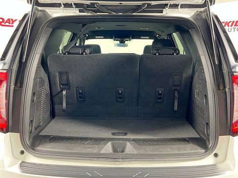 Used 2022 GMC Yukon SLE w/ Gmc Pro Safety Plus Package image 24