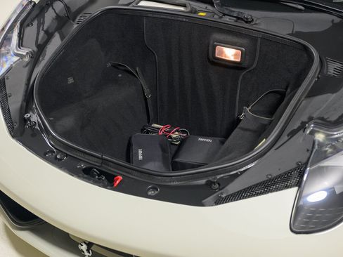 Used 2015 Ferrari 458 Spider RWD image 72