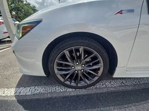 Used 2019 Acura ILX FWD image 9