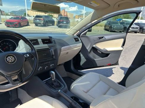 Used 2015 Volkswagen Jetta SE FWD image 15