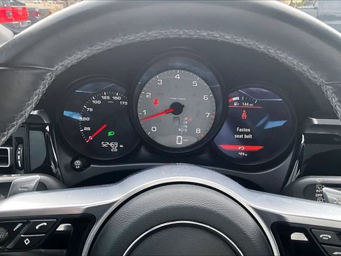 Used 2020 Porsche Macan S image 18