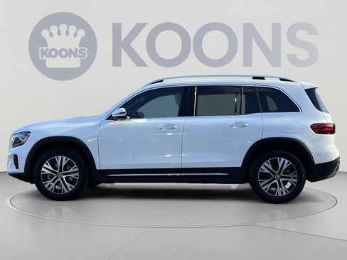 Used 2026 Mercedes-Benz GLB 250 4MATIC image 2
