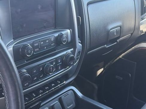 Used 2018 GMC Sierra 1500 SLT AWD/4WD image 18