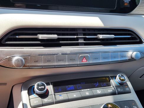 Used 2022 Hyundai Palisade SEL w/ 8P Bench Seat Package image 22