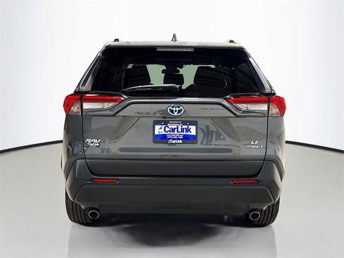 Used 2019 Toyota RAV4 LE image 5