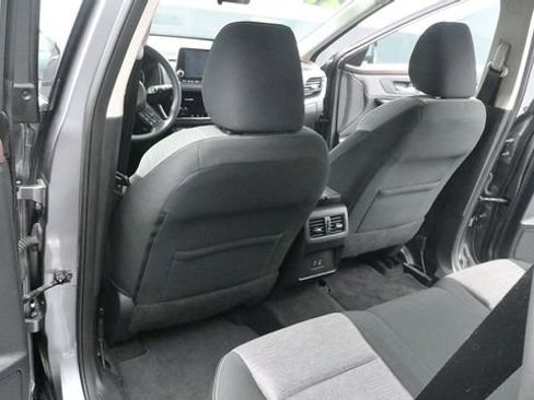 Used 2021 Nissan Rogue SV AWD/4WD image 16