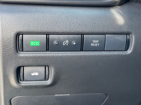 Certified 2023 Nissan Sentra S FWD image 11