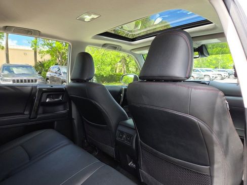 Used 2023 Toyota 4Runner TRD Off-Road Premium w/ Moonroof Package AWD/4WD image 12