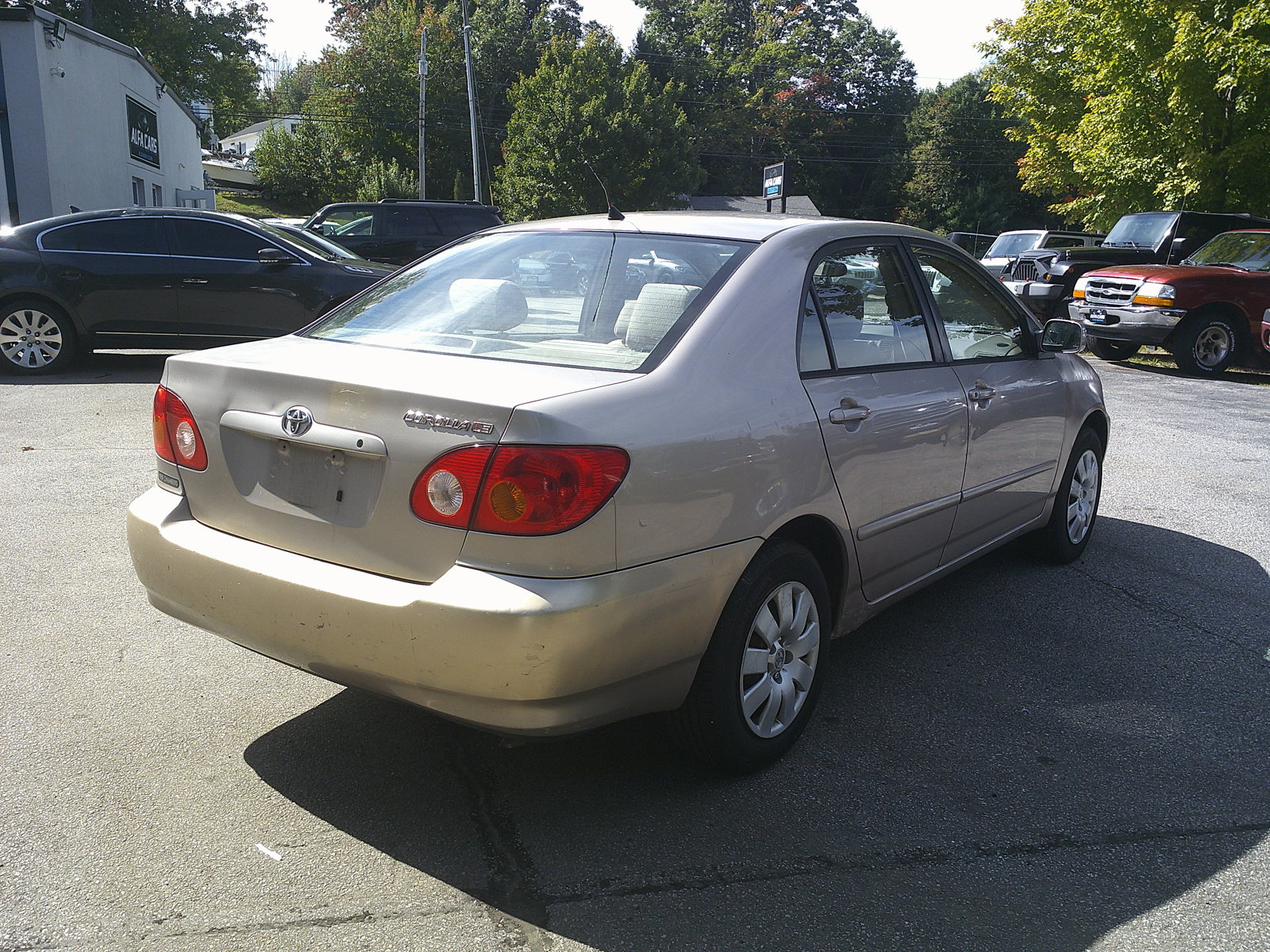 Used 2003 Toyota Corolla CE FWD image 5