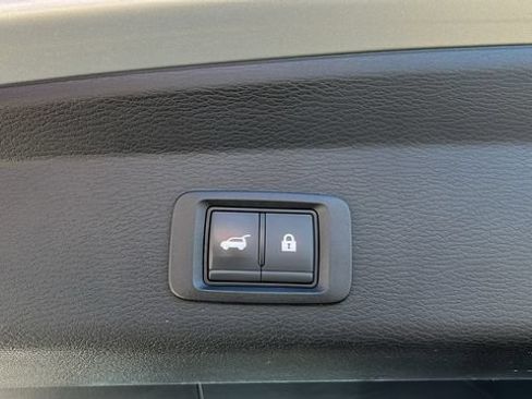Used 2024 Mitsubishi Outlander SE FWD image 25