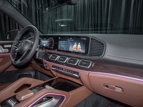 New 2026 Mercedes-Benz GLS 450 4MATIC image 16