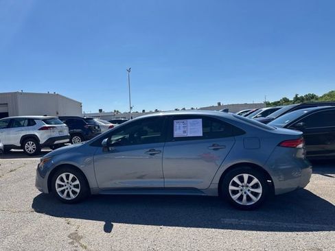 Used 2023 Toyota Corolla LE FWD image 9