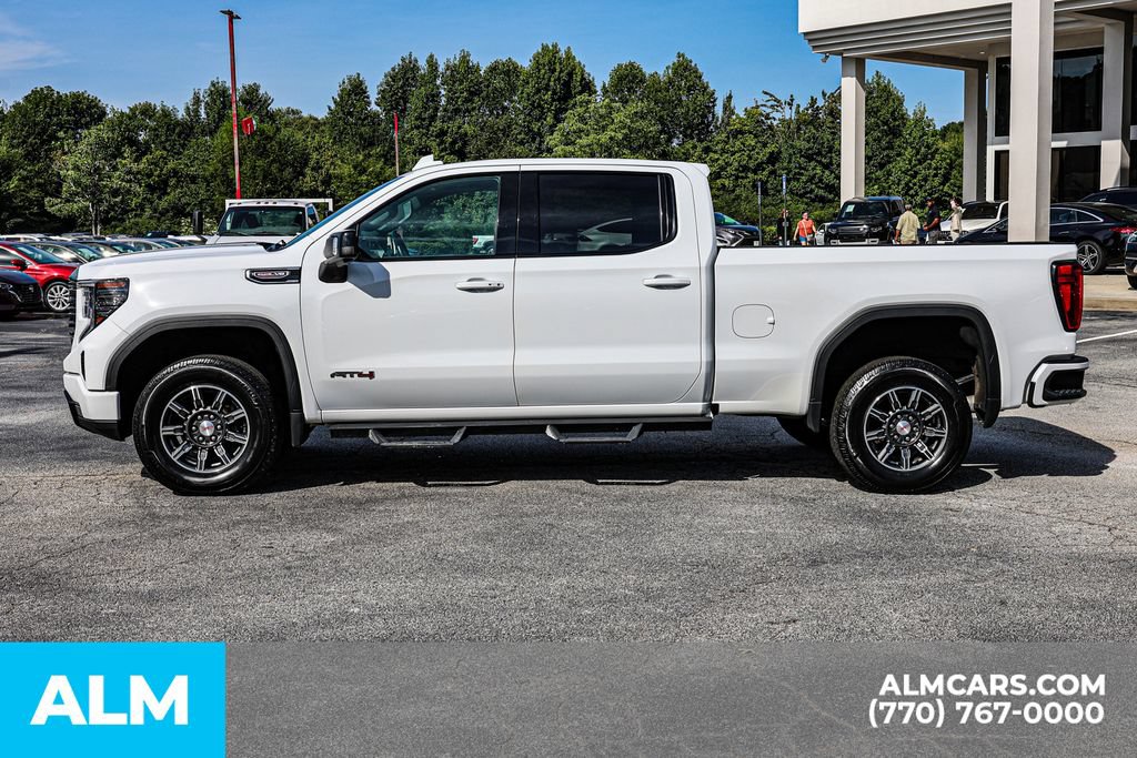 Used 2022 GMC Sierra 1500 AT4 w/ AT4 Preferred Package AWD/4WD image 8