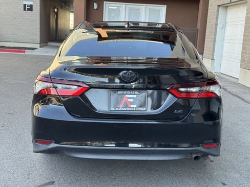 Used 2021 Toyota Camry LE w/ Carpet Mat Package (TMS) image 4
