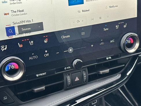 Used 2024 Lexus NX 450h+ AWD w/ Luxury Package image 25