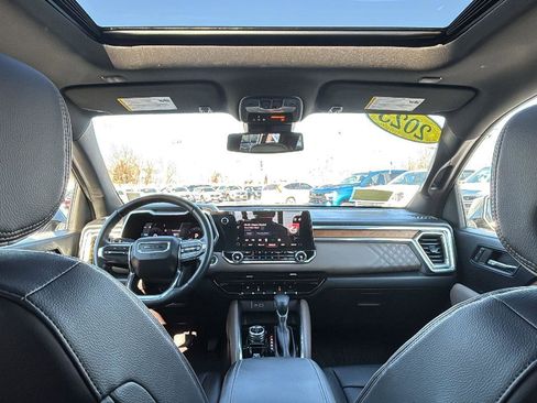 Used 2023 GMC Canyon Denali image 26