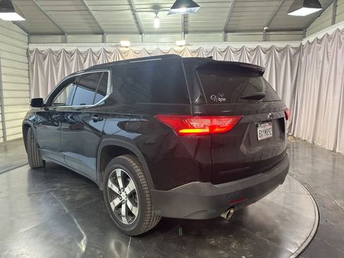Used 2019 Chevrolet Traverse LT w/ LT Premium Package image 7
