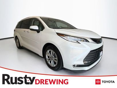 Used 2025 Toyota Sienna Limited