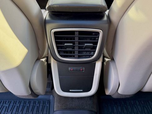 Used 2017 Lincoln MKX Reserve w/ Driver Assistance Package image 36