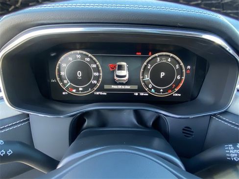 Used 2025 Jaguar F-PACE R-Dynamic S image 11