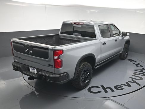 Used 2025 Chevrolet Silverado 1500 ZR2 w/ ZR2 Bison Edition AWD/4WD image 35