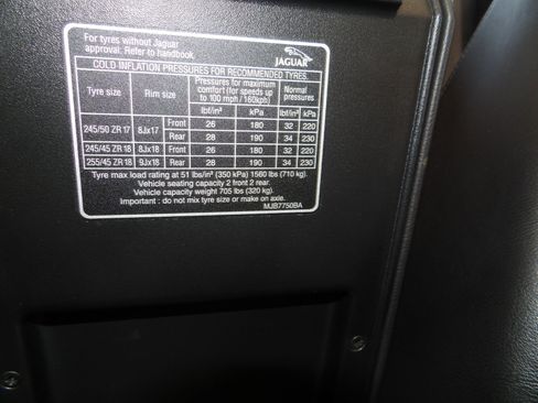 Used 2001 Jaguar XK8 Convertible RWD image 60