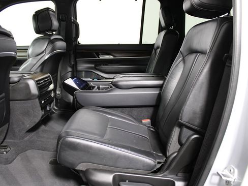 Used 2022 Jeep Grand Wagoneer Series I image 48