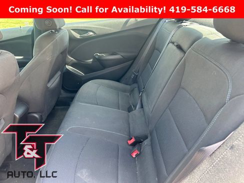 Used 2016 Chevrolet Cruze LT w/ Convenience Package FWD image 7