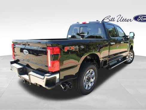 New 2026 Ford F250 Lariat w/ Chrome Package image 3