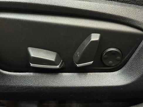 Used 2016 BMW 528i Sedan image 24